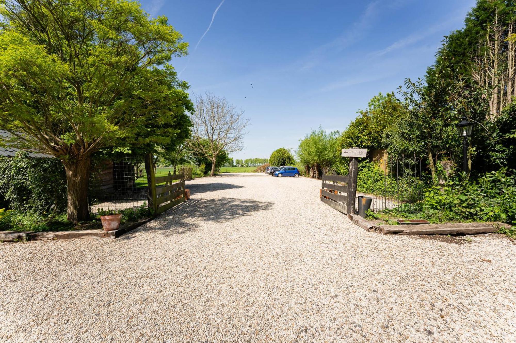 De Lingehoeve Inn *