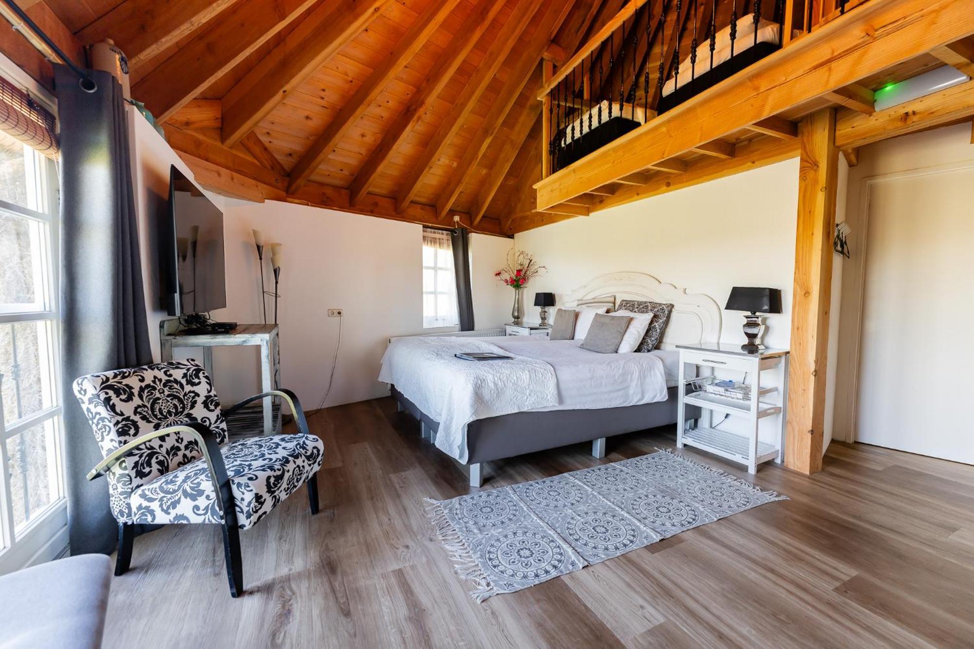 De Lingehoeve Inn