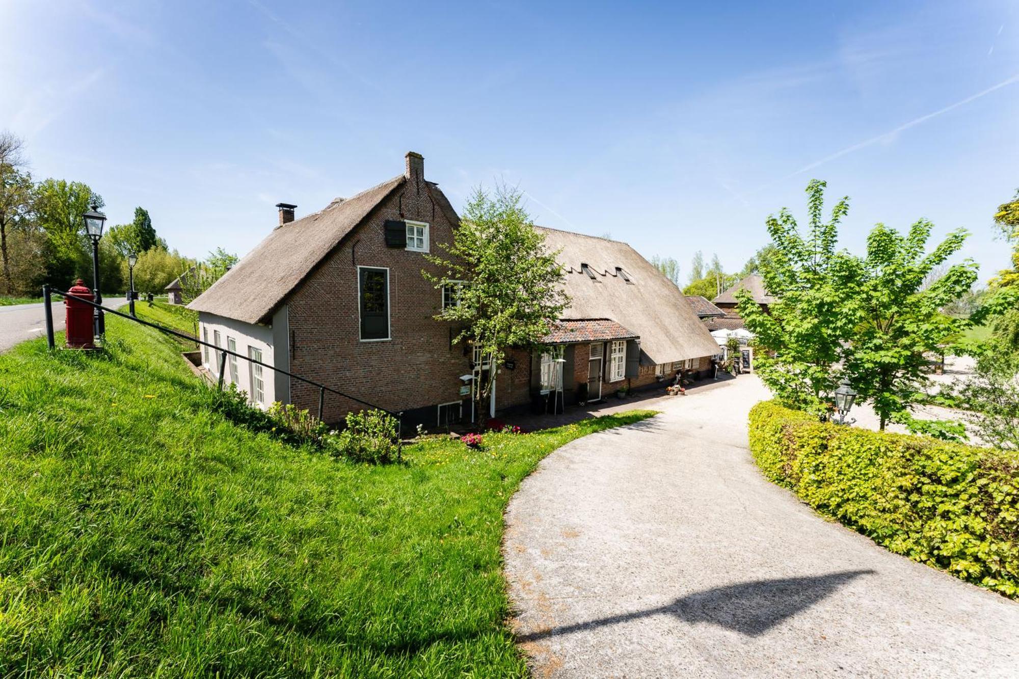 Inn De Lingehoeve Oosterwijk